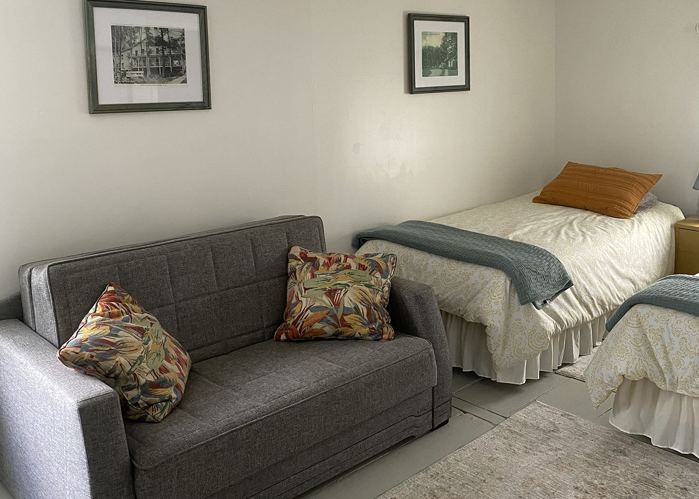 Christi Inn Room_vacation rental oquaga Lake ny_4